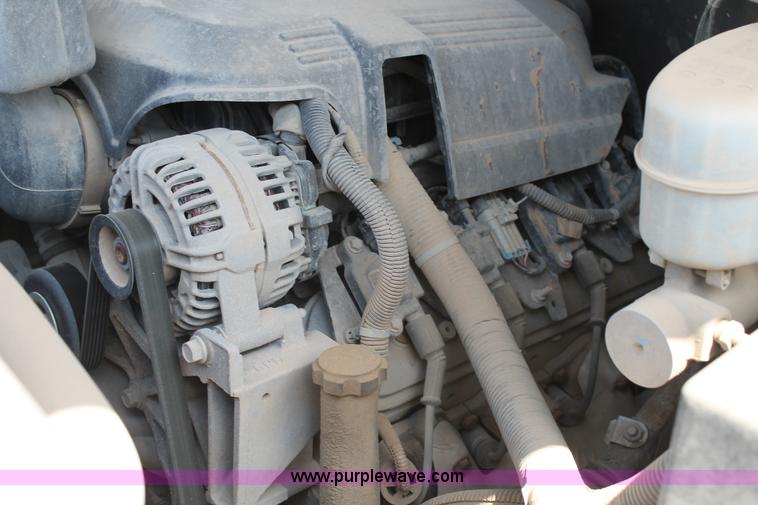 image for item L4298 2011 GMC Sierra 2500HD Ext. Cab utility truck