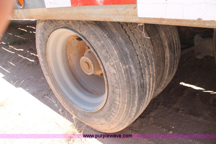 image for item L4449 2001 Interstate equipment trailer