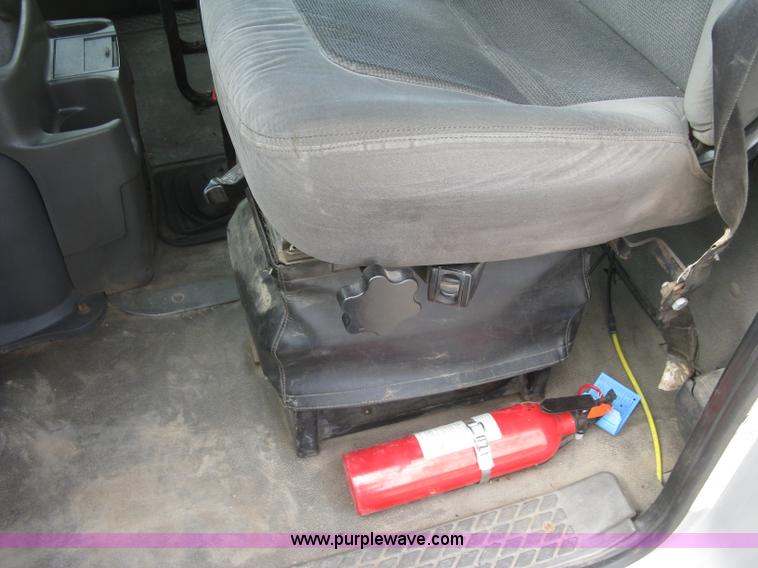 image for item L6409 2005 Sterling L9500 vacuum tank truck