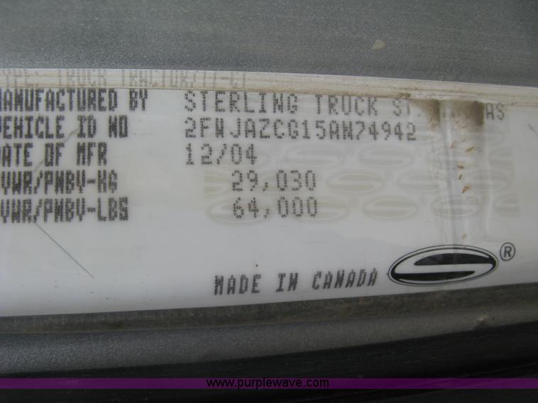 image for item L6409 2005 Sterling L9500 vacuum tank truck