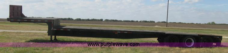 image for item L6411 1989 Fontaine DFT4-7048 drop deck trailer