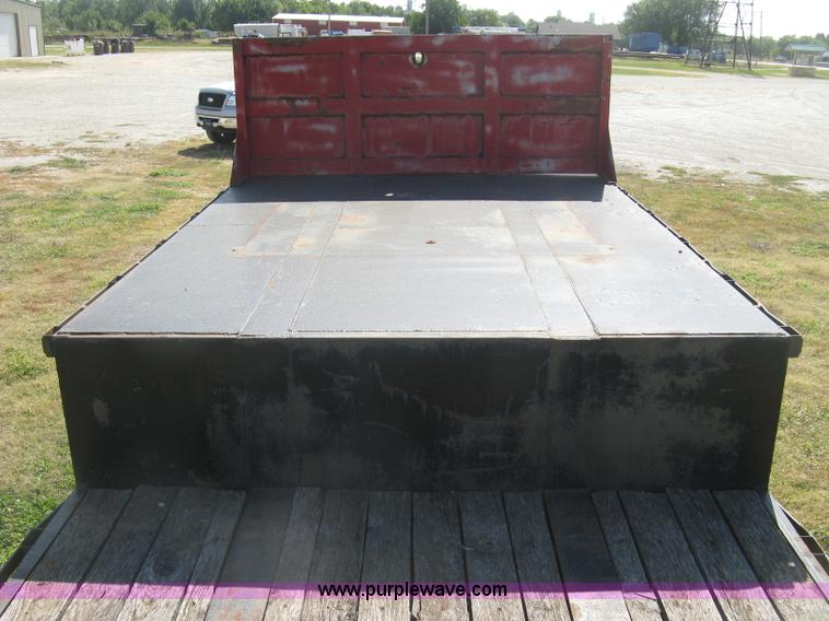 image for item L6411 1989 Fontaine DFT4-7048 drop deck trailer
