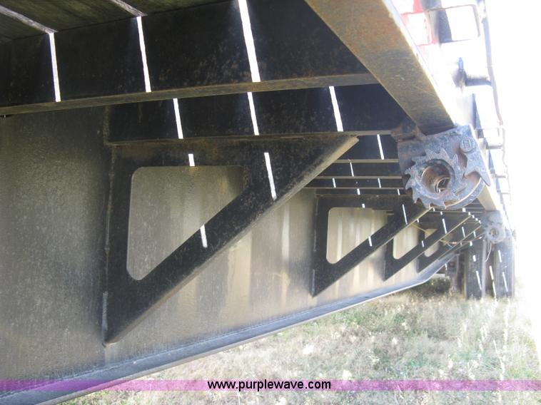 image for item L6411 1989 Fontaine DFT4-7048 drop deck trailer