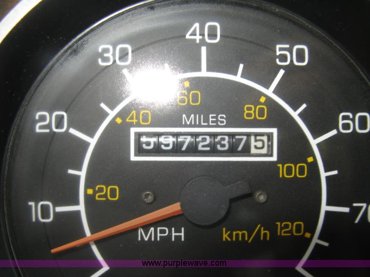 image for item L6414 1995 Kenworth T800 dump truck