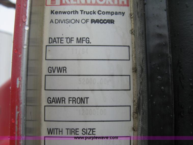 image for item L6414 1995 Kenworth T800 dump truck