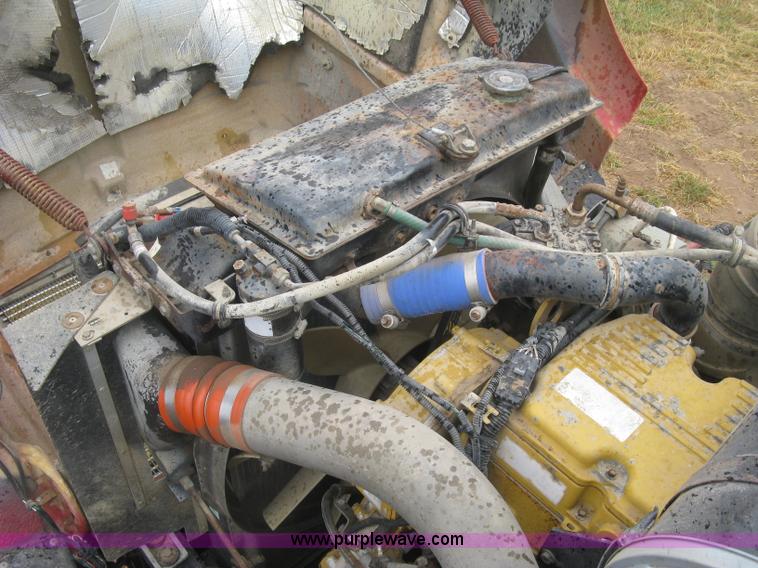 image for item L6414 1995 Kenworth T800 dump truck