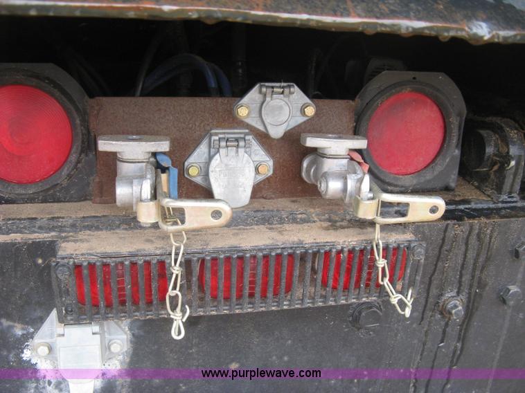 image for item L6414 1995 Kenworth T800 dump truck