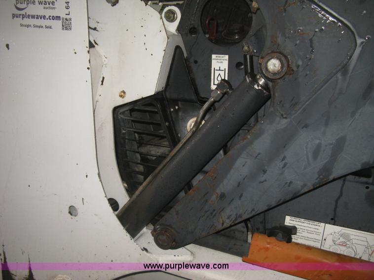 image for item L6415 1995 Bobcat 773 skid steer