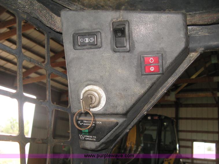 image for item L6415 1995 Bobcat 773 skid steer