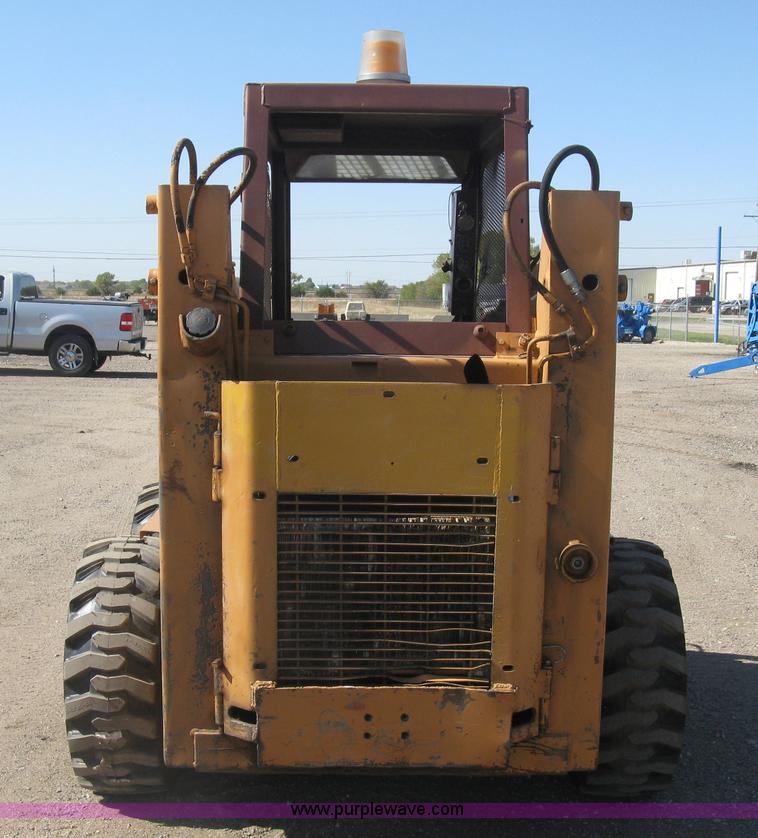 image for item L6420 Case 1845B Uni-Loader skid steer