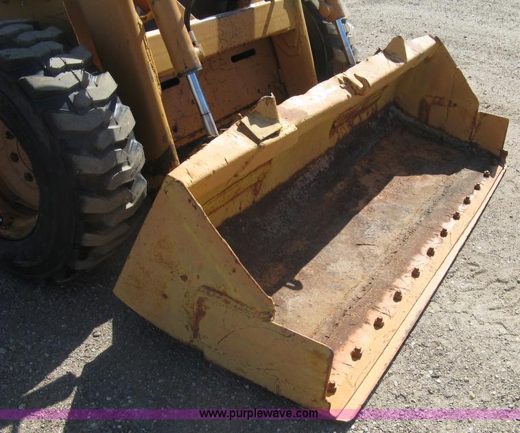 image for item L6420 Case 1845B Uni-Loader skid steer