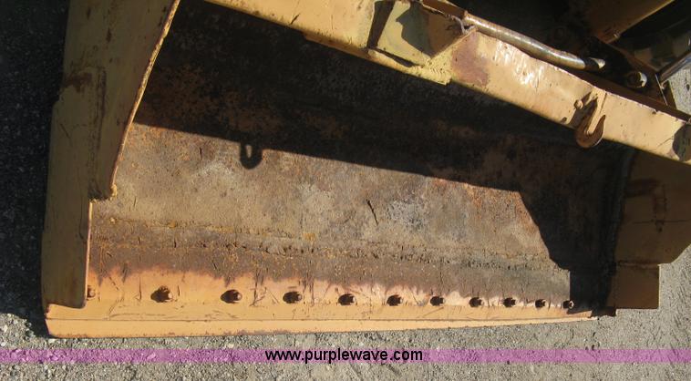 image for item L6420 Case 1845B Uni-Loader skid steer