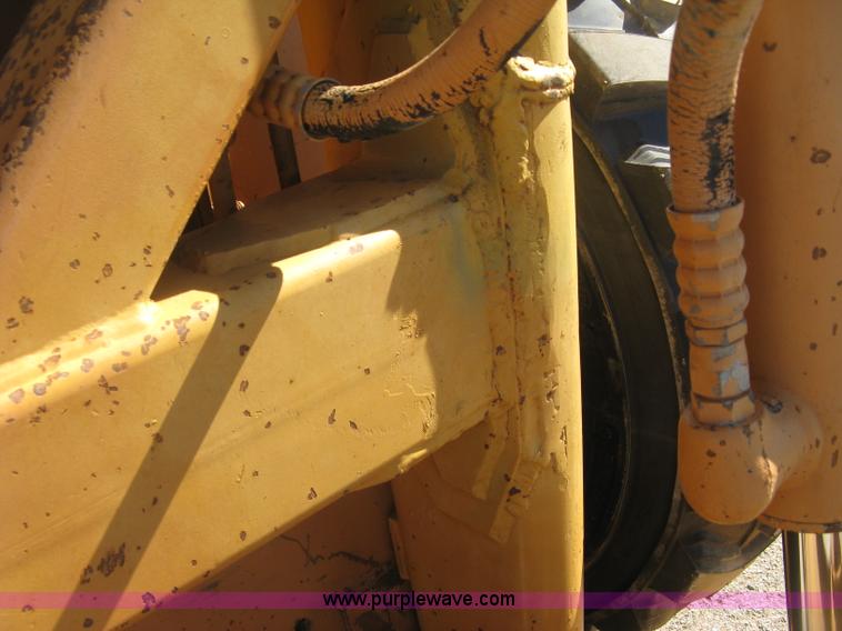 image for item L6420 Case 1845B Uni-Loader skid steer