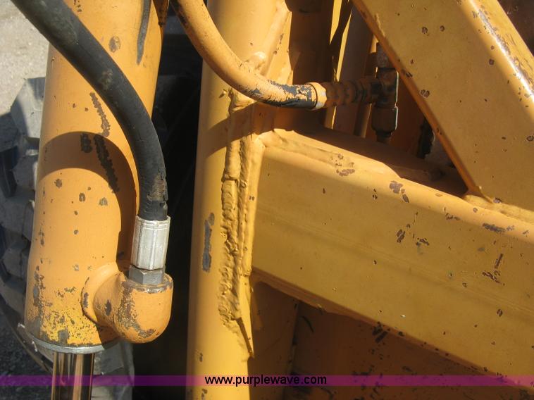 image for item L6420 Case 1845B Uni-Loader skid steer