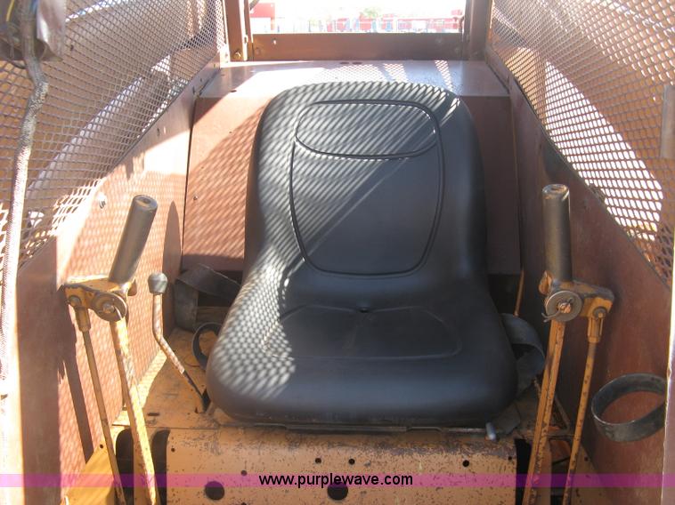 image for item L6420 Case 1845B Uni-Loader skid steer