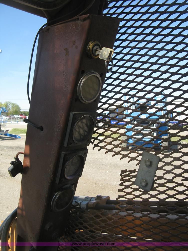 image for item L6420 Case 1845B Uni-Loader skid steer