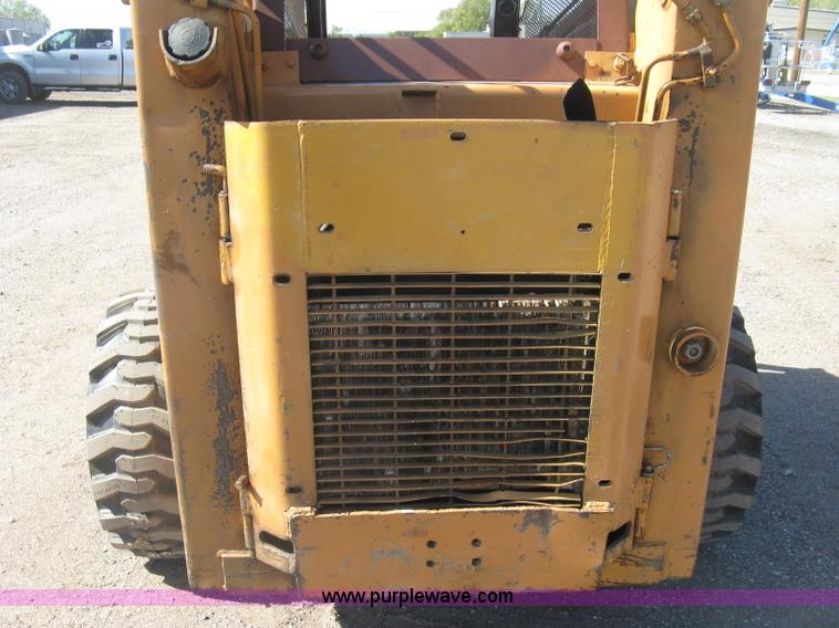 image for item L6420 Case 1845B Uni-Loader skid steer