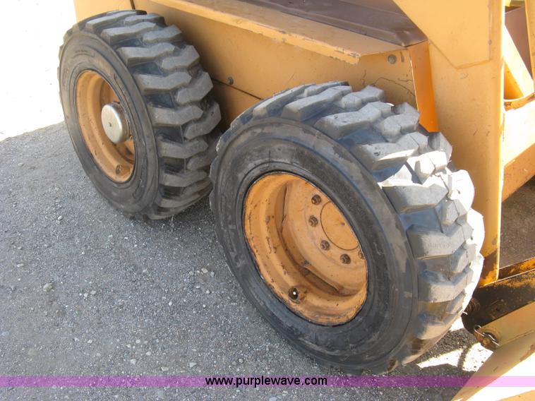 image for item L6420 Case 1845B Uni-Loader skid steer