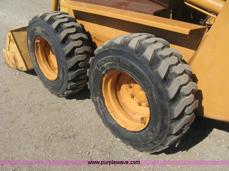 image for item L6420 Case 1845B Uni-Loader skid steer