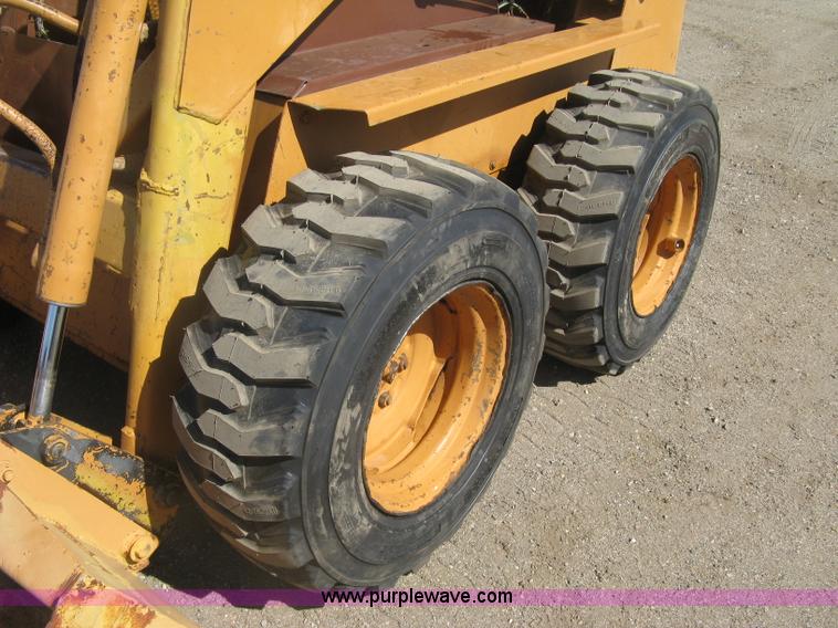 image for item L6420 Case 1845B Uni-Loader skid steer