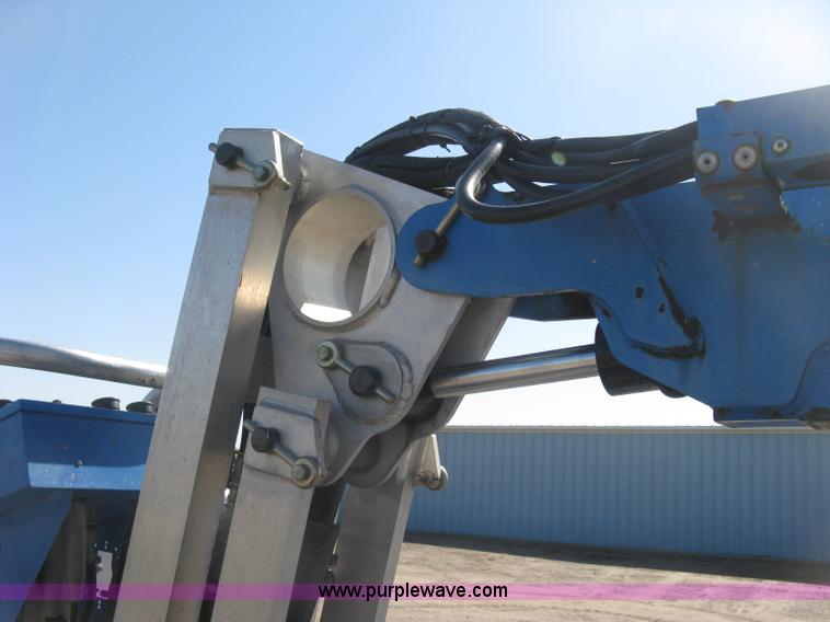 image for item L6421 2008 Genie TZ-50 boom lift