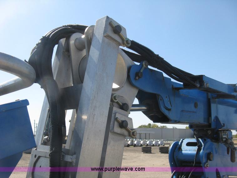 image for item L6421 2008 Genie TZ-50 boom lift