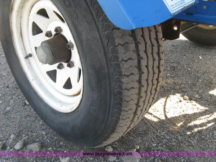 image for item L6421 2008 Genie TZ-50 boom lift