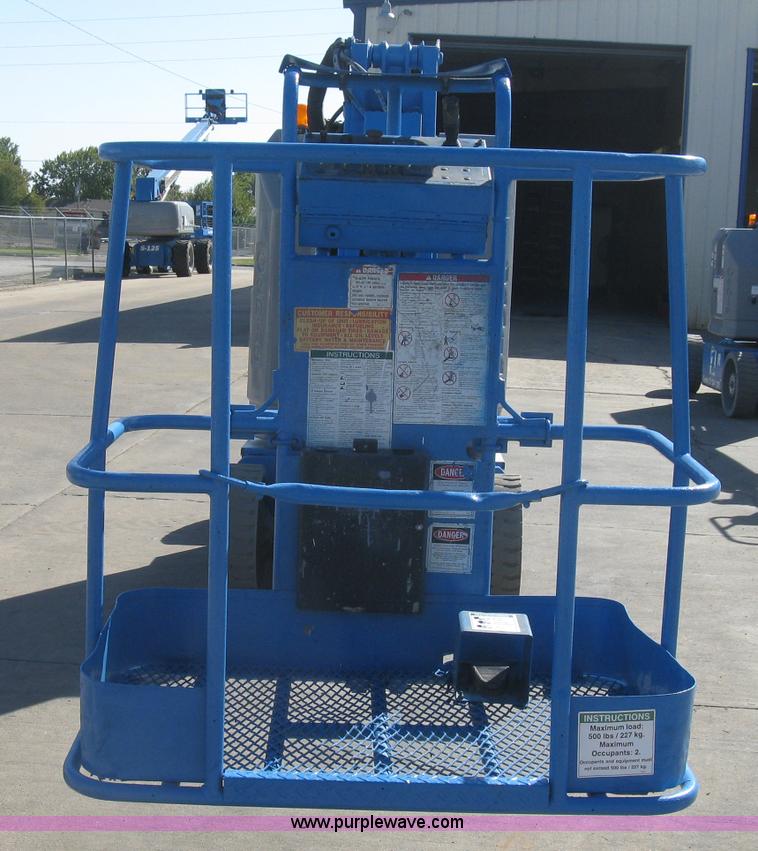 image for item L6422 1998 Genie Z-30/20N boom lift