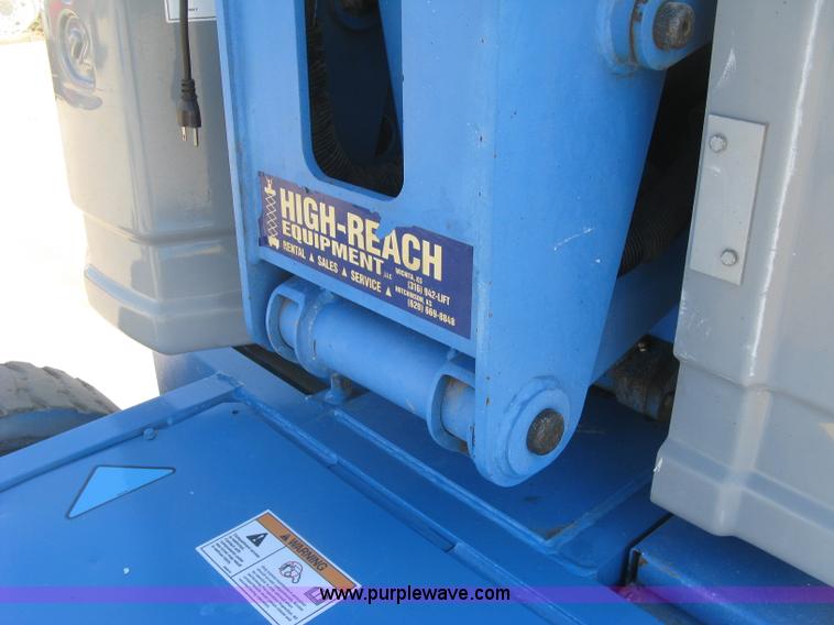 image for item L6422 1998 Genie Z-30/20N boom lift