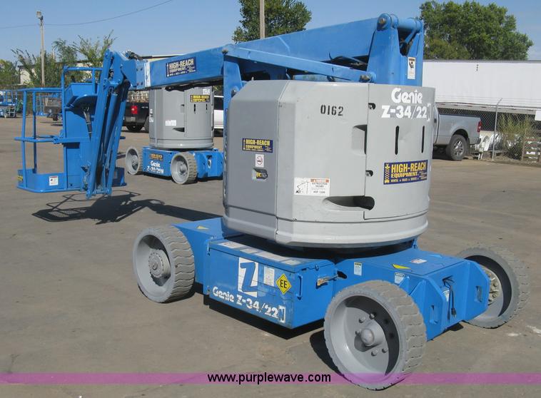 image for item L6423 1996 Genie Z-34/22N boom lift