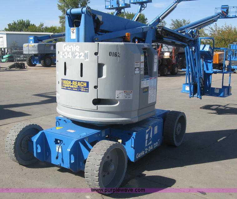 image for item L6423 1996 Genie Z-34/22N boom lift
