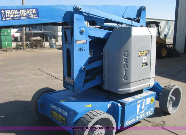 image for item L6423 1996 Genie Z-34/22N boom lift