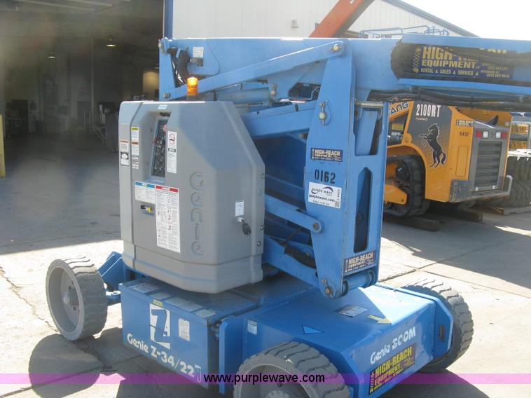 image for item L6423 1996 Genie Z-34/22N boom lift