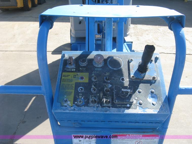 image for item L6423 1996 Genie Z-34/22N boom lift