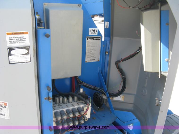 image for item L6423 1996 Genie Z-34/22N boom lift