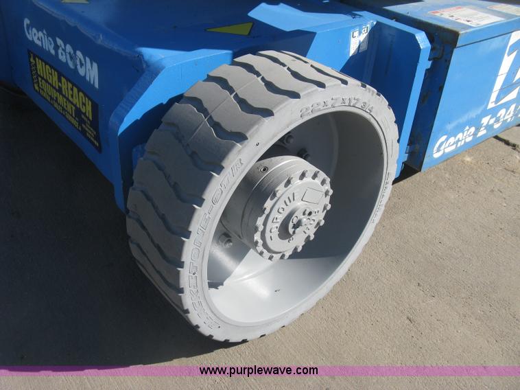 image for item L6423 1996 Genie Z-34/22N boom lift