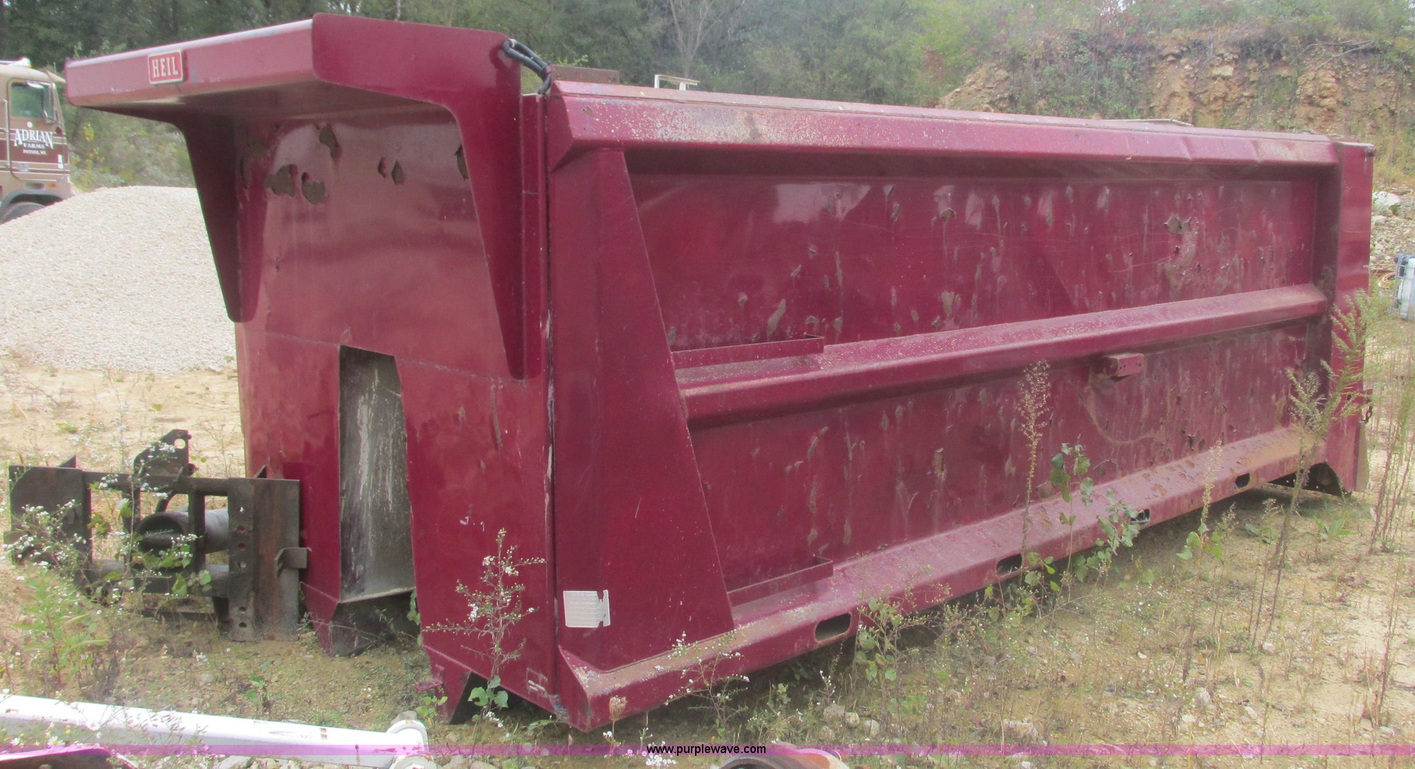Heil dump truck bed in Lancaster, WI Item L3853 sold Purple Wave