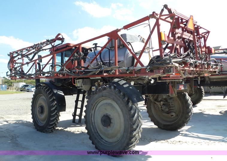 image for item BN9433 2004 Case IH SPX3200 Patriot self-propelled sprayer