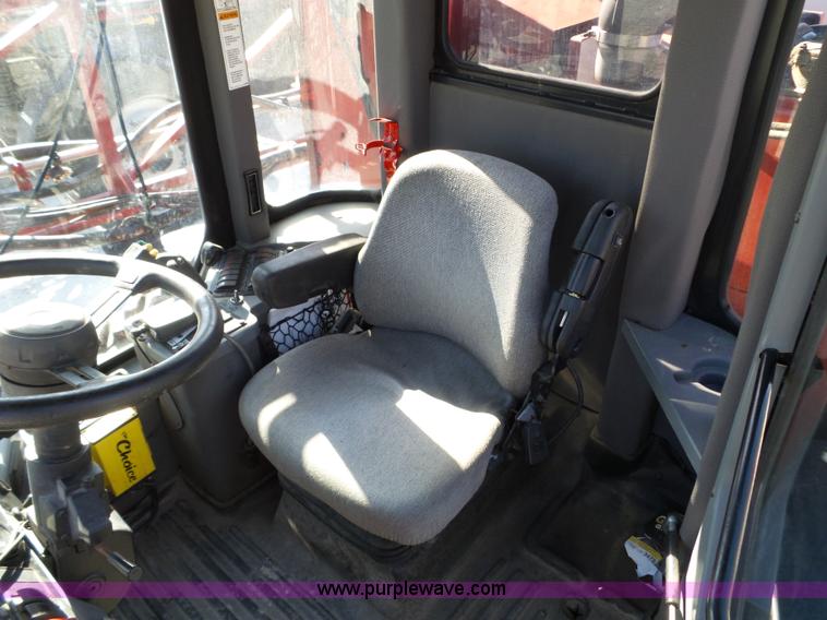 image for item BN9433 2004 Case IH SPX3200 Patriot self-propelled sprayer