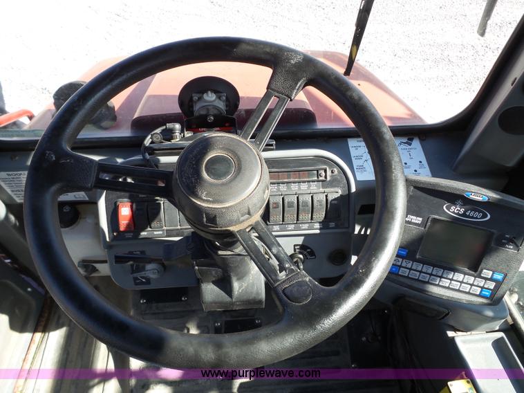 image for item BN9433 2004 Case IH SPX3200 Patriot self-propelled sprayer