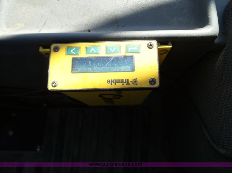 image for item BN9433 2004 Case IH SPX3200 Patriot self-propelled sprayer