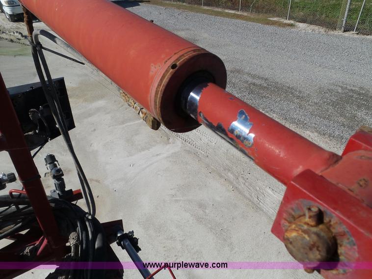 image for item BN9433 2004 Case IH SPX3200 Patriot self-propelled sprayer