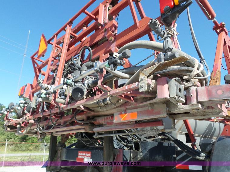 image for item BN9433 2004 Case IH SPX3200 Patriot self-propelled sprayer
