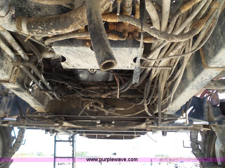 image for item BN9433 2004 Case IH SPX3200 Patriot self-propelled sprayer