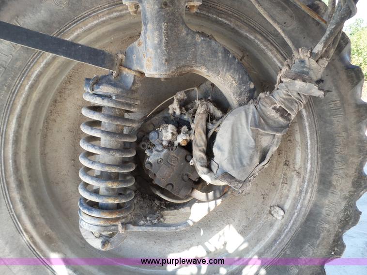 image for item BN9433 2004 Case IH SPX3200 Patriot self-propelled sprayer