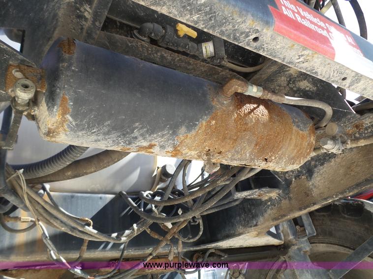 image for item BN9433 2004 Case IH SPX3200 Patriot self-propelled sprayer