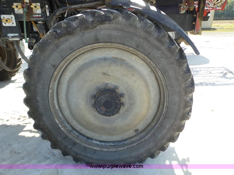 image for item BN9433 2004 Case IH SPX3200 Patriot self-propelled sprayer