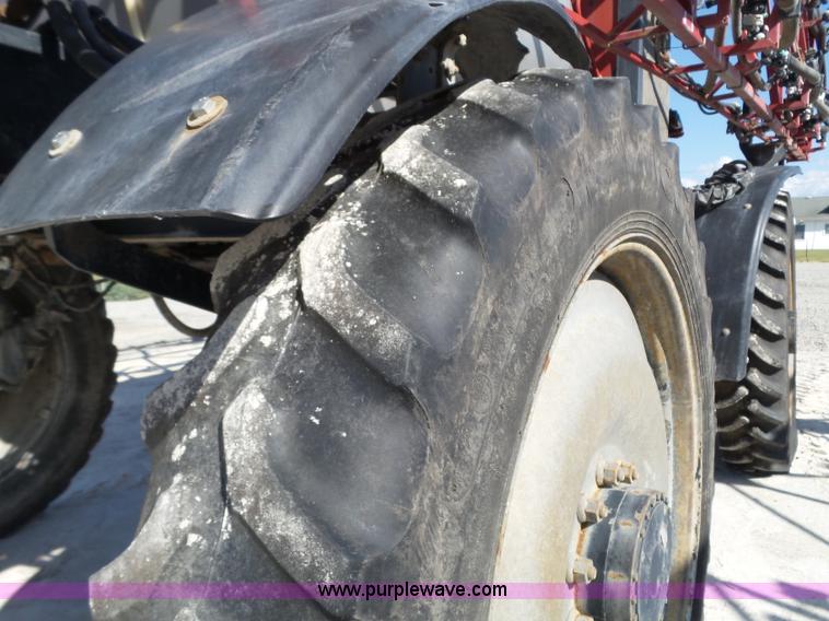 image for item BN9433 2004 Case IH SPX3200 Patriot self-propelled sprayer