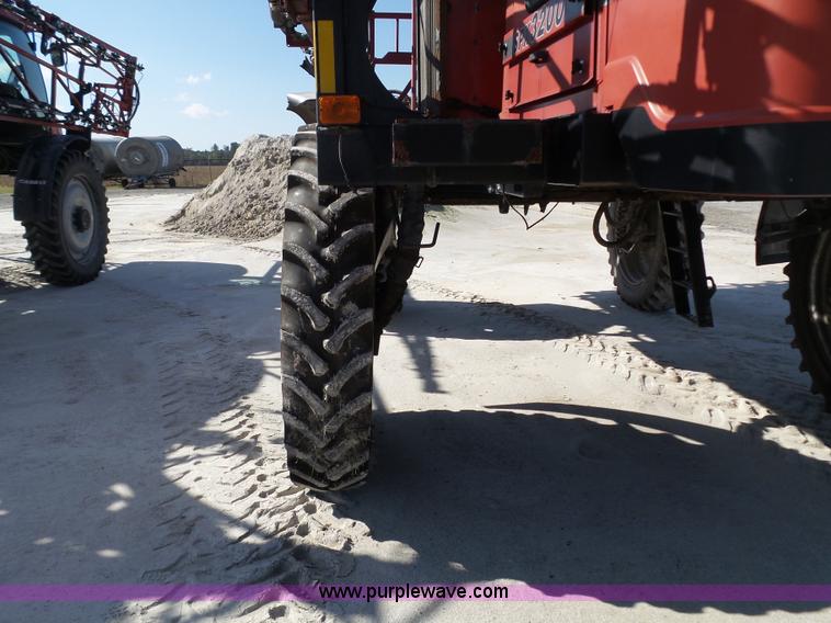 image for item BN9433 2004 Case IH SPX3200 Patriot self-propelled sprayer