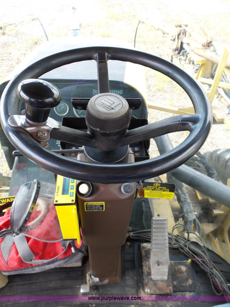 image for item BN9435 2001 Ag-Chem RoGator 854 self-propelled sprayer